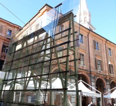 Lastre di Vetro per la realizzazione della vetrina a Modena | |VETRERIA GBM