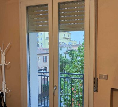 Installazione porta finestra in PVC a Modena | VETRERIA GBM